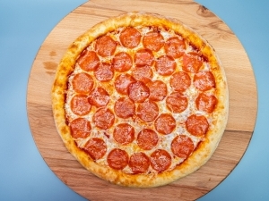 Пицца «Пепперони» 32см Пицца «Пепперони» 32см