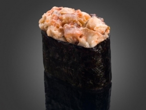 Гункан спайси угорь Гункан спайси угорь